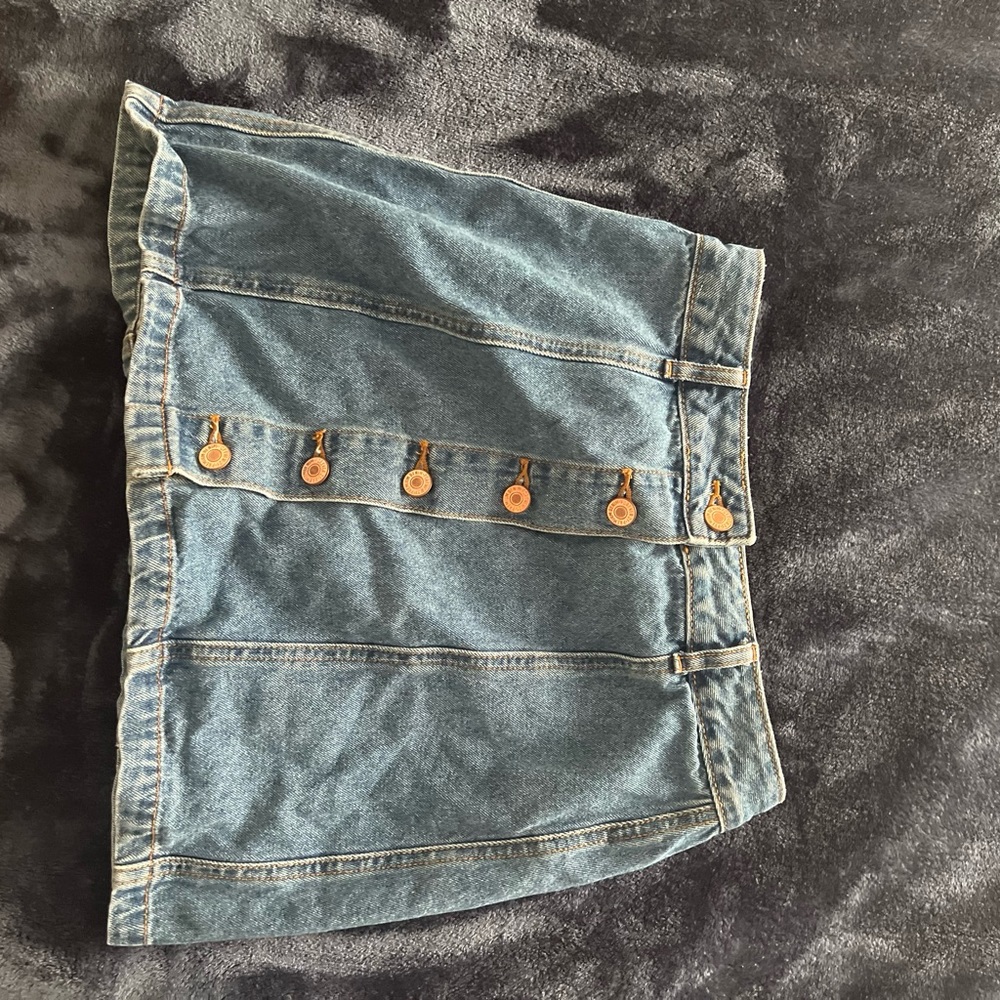 denim skirt